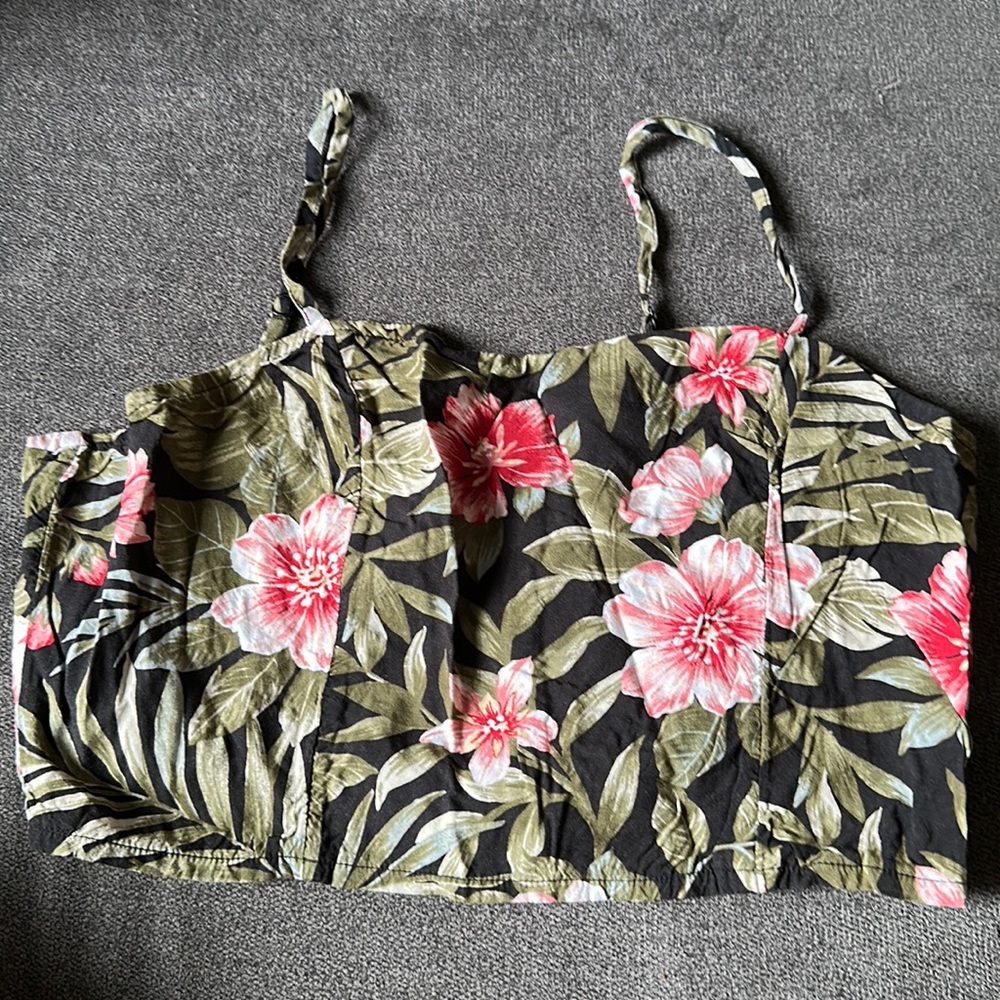 cropped tank top with floral design